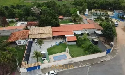 Chácara com 4 Quartos e 5 banheiros à Venda, 450 m² em Salto Sp