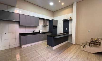 Casa com 3 dormitórios para Locação no Bairro Colonial em Indaiatuba!!!