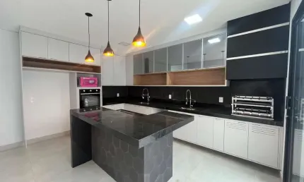 Linda Casa a venda com 3 suítes no Condomínio Gran Reserve em Indaiatuba