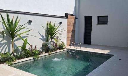 Casa térrea com piscina a venda no Condomínio Piemonte em Indaiatuba