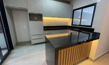 Casa à venda Localizada em um bairro tranquilo 150 m² em Indaiatuba -sp