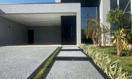 Casa Nova no Condomínio Residencial Viena com 3 suítes e quintal