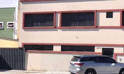 ALUGA-SE EXCELENTE GALPÃO COM 884m² DE CONSTRUÇÃO NO DISTRITO INDUSTRIAL DE INDAIATUBA/SP