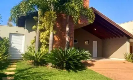 Exclusividade, Conforto e Natureza em Perfeita Harmonia – A Casa dos Seus Sonhos Está Aqui!