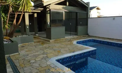 Casa para Locação com 3 quartos no Condomínio Santa Clara em Indaiatuba