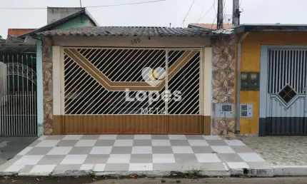 Casa  no jardim castanheiras, 3 quartos sendo 1 suite, 1 vaga de garagem coberta