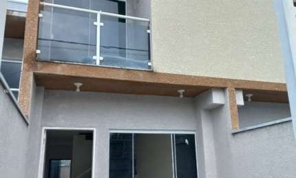 Sobrado para Venda em Araçariguama, Jardim Bela Vista, 2 dormitórios, 2 suítes, 3 banheiros, 1 vaga