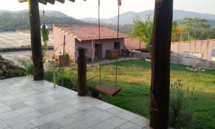 Chácara para Venda em Santana de Parnaíba, Residencial Santa Helena - Gleba I, 3 dormitórios, 2 suítes, 3 banheiros, 8 vagas