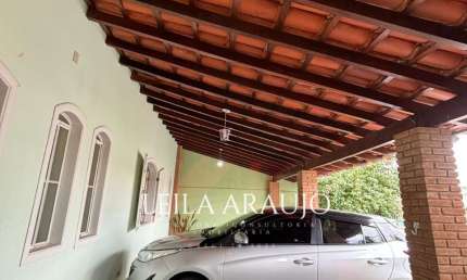 Essa casa está localizada no Jardim Satelite , possui fácil acesso às principais vias da cidade