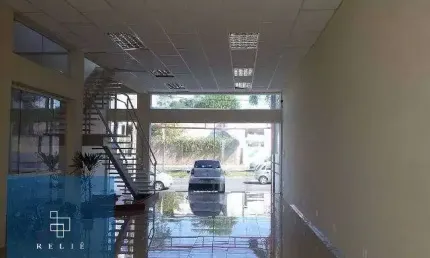 Prédio comercial com 412m² para venda e locação - Avenida General Carneiro
