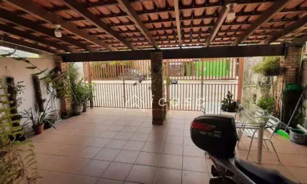 Sobrado com 6 dormitórios à venda, 312 m² por R$ 800.000,00 - Jardim Jaqueira - Caraguatatuba/SP