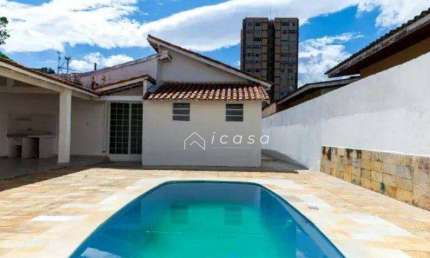Casa com 3 dormitórios à venda, 226 m² por R$ 790.000,00 - Jardim Bela Vista - São José dos Campos/SP