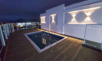 Cobertura com 3 dormitórios à venda, 233 m² por R$ 2.120.000,00 - Centro - Ubatuba/SP