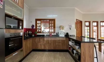 Casa com 3 dormitórios à venda, 98 m² por R$ 580.000,00 - Vila Branca - Jacareí/SP