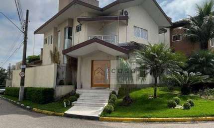 Sobrado com 3 dormitórios à venda, 240 m² por R$ 2.200.000,00 - Villa Branca - Jacareí/SP