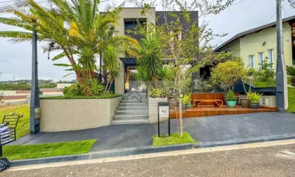 Sobrado com 2 dormitórios à venda, 262 m² por R$ 3.000.000,00 - Condomínio Terras do Vale - Caçapava/SP