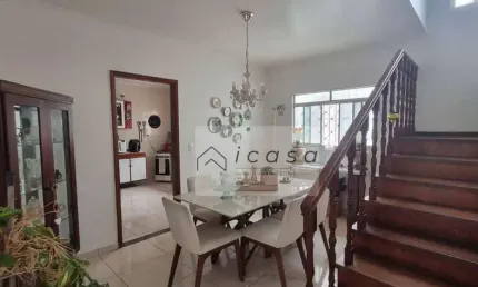 Sobrado com 3 dormitórios à venda, 133 m² por R$ 660.000,00 - Jardim das Indústrias - São José dos Campos/SP