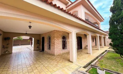 Sobrado com 3 dormitórios à venda, 500 m² por R$ 2.200.000,00 - Vila São João - Caçapava/SP