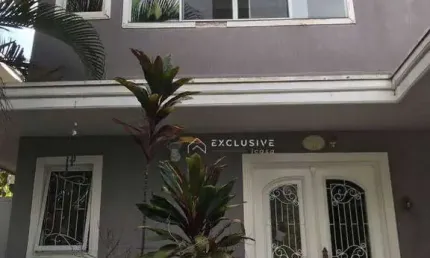 Sobrado com 4 dormitórios para alugar, 250 m² por R$ 11.403,33/mês - Urbanova - São José dos Campos/SP