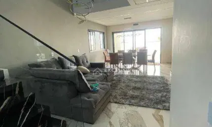 Sobrado com 3 dormitórios à venda, 220 m² por R$ 1.500.000,00 - Malibu - Caçapava/SP
