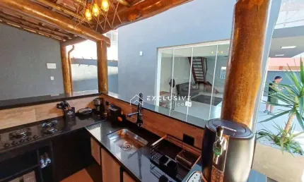 Casa com 2 dormitórios à venda, 200 m² por R$ 700.000,00 - Itaguá - Ubatuba/SP