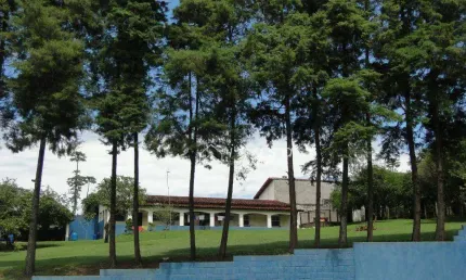 Chácara com 4 dormitórios à venda, 57002301400 m² por R$ 1.500.000 - Guamirim - Caçapava/SP