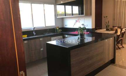Sobrado com 3 dormitórios à venda, 276 m² por R$ 1.100.000,00 - Condomínio Terras do Vale - Caçapava/SP