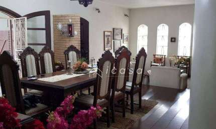 Casa com 3 dormitórios à venda, 301 m² por R$ 1.170.000,00 - Centro - Caçapava/SP