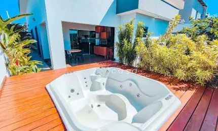 Casa com 3 dormitórios à venda, 150 m² por R$ 1.100.000,00 - Condomínio Terras do Vale - Caçapava/SP