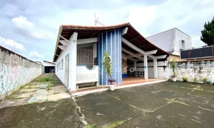 Casa com 4 dormitórios à venda, 250 m² por R$ 1.000.000,00 - Vila Resende - Caçapava/SP