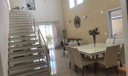 Sobrado com 3 dormitórios à venda, 235 m² por R$ 900.000,00 - Campos do Conde Versailles - Tremembé/SP