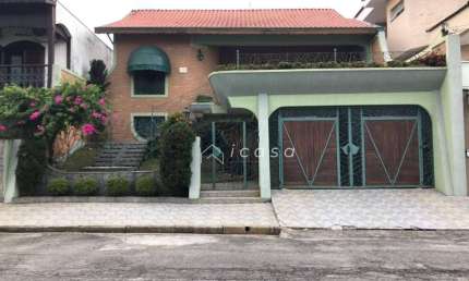 Casa com 4 dormitórios à venda, 229 m² por R$ 1.100.000,00 - Vila São João - Caçapava/SP