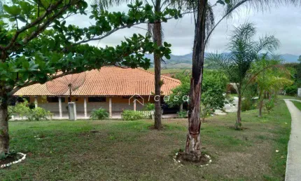 Chácara com 4 dormitórios à venda, 3000 m² por R$ 700.000,00 - Recanto do Sol - Caçapava/SP