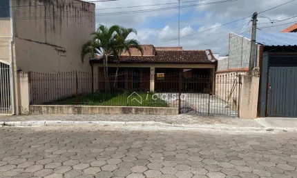 Casa com 3 dormitórios à venda, 140 m² por R$ 660.000,00 - Vila São João - Caçapava/SP