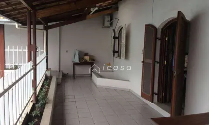 Sobrado com 4 dormitórios à venda, 437 m² por R$ 721.000,00 - Vila Santos - Caçapava/SP