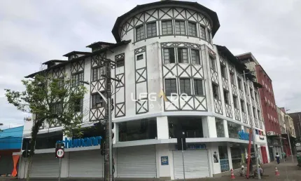 Prédio do antigo Banco Safra à venda, 1924 m² por R$ 1.800.000 - Centro - Joinville/SC