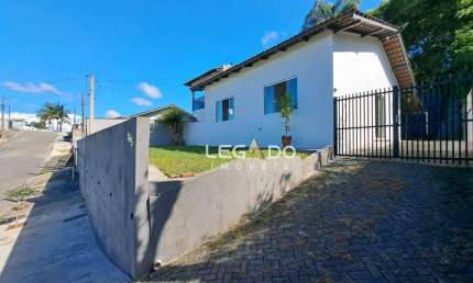 Casa Averbada com 3 dormitórios à venda (2 suítes + 1 dorm.), 91 m² por R$ 480.000 - Floresta - Joinville/SC