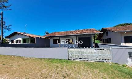 Casa com 3 dormitórios para alugar, 120 m² por R$ 2.450,00/mês - Centro - Balneário Barra do Sul/SC