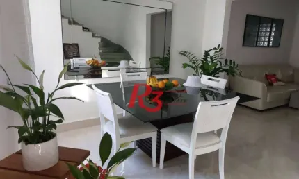 Sobrado com 3 dormitórios à venda, 200 m² por R$ 2.150.000,00 - Embaré - Santos/SP