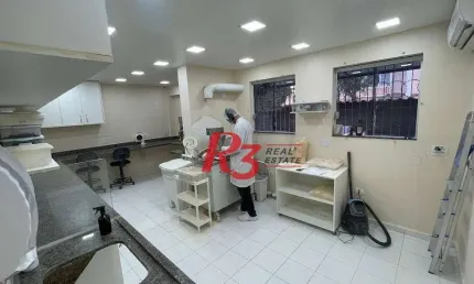 Sobrado com 11 dormitórios à venda, 420 m² por R$ 3.200.000,00 - Campo Grande - Santos/SP