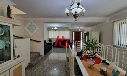 Oportunidade à venda na Vila Belmiro, terreno com 500 m², 2 amplas casas, com 3 dormitórios cada, espaço generoso de quintal e garagem para 6 carros!!