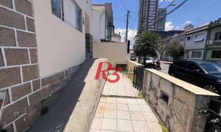 Casa com 4 quartos para alugar na Rua Teixeira de Freitas, 236, Campo Grande, Santos