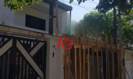 Sobrado com 3 suítes à venda, 200 m² por R$ 1.950.000 - Embaré - Santos/SP