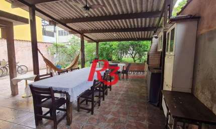 Sobrado com 5 dormitórios à venda, 600 m² por R$ 960.000,00 - Vila Cascatinha - São Vicente/SP