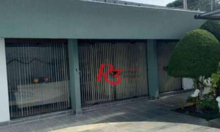 Excelente casa com 4 dormitórios à50 metros da praia da enseada no Guarujá