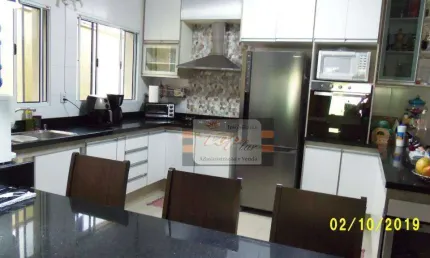 Sobrado com 3 dormitórios à venda, 180 m² por R$ 789.000,00 - Vila Barreto - São Paulo/SP