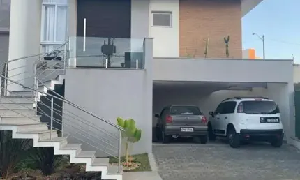 Sobrado à venda em Campinas, Parque Rural Fazenda Santa Cândida, com 3 suítes, com 161 m²