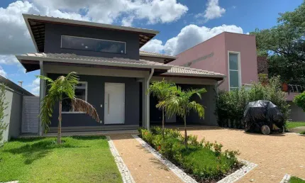 Sobrado à venda em Valinhos, Lenheiro, com 3 suítes, com 223.73 m², Condominio Village Santa Clara