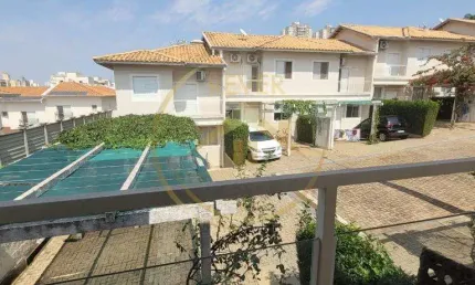 Sobrado à venda em Campinas, Parque Rural Fazenda Santa Cândida, com 3 quartos, com 85 m²