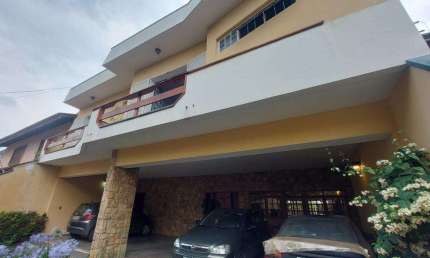 Sobrado à venda em Campinas, Vila Brandina, com 4 quartos, com 339.37 m²